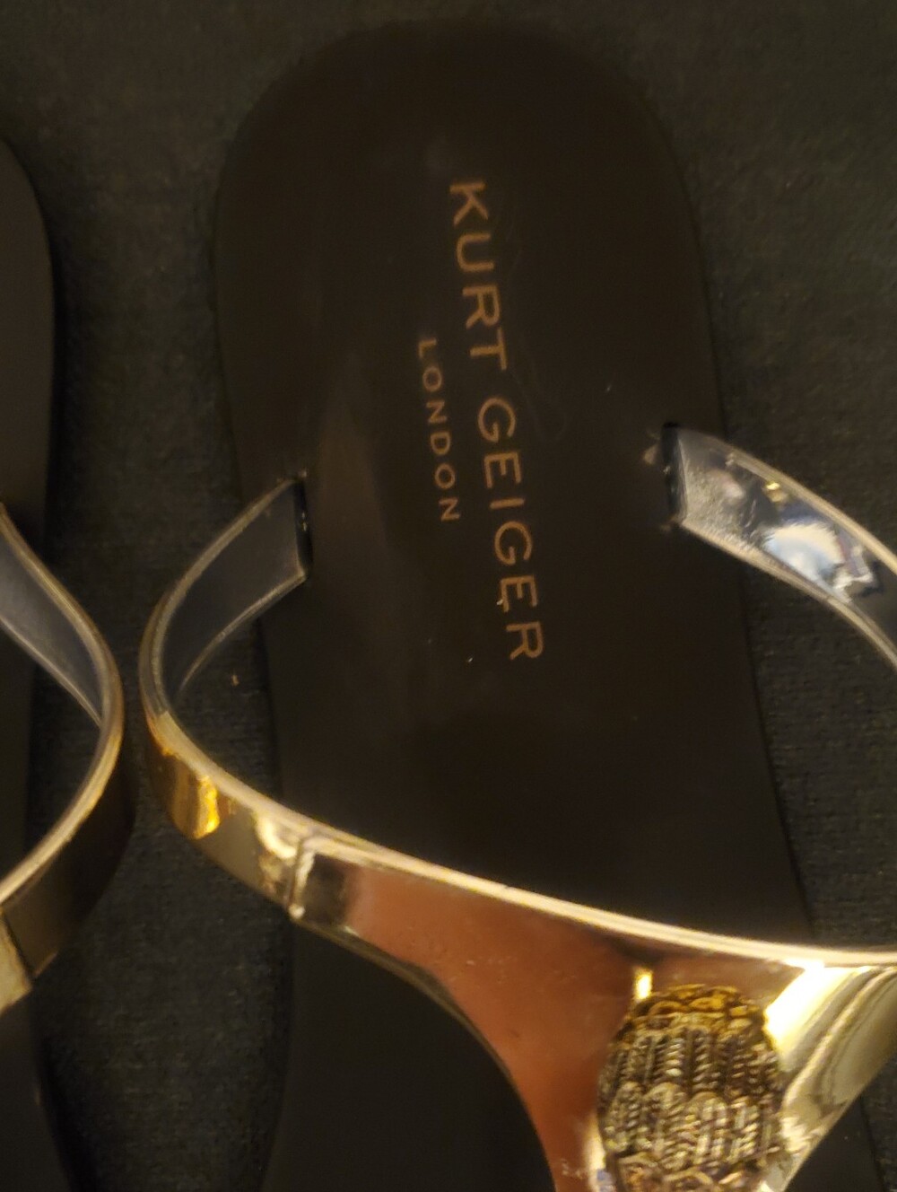KURT GEIGER Women's Gold Metallic MADDISON TBar Thong Sandals NWOT WOB SIZE 10 - Picture 7 of 10